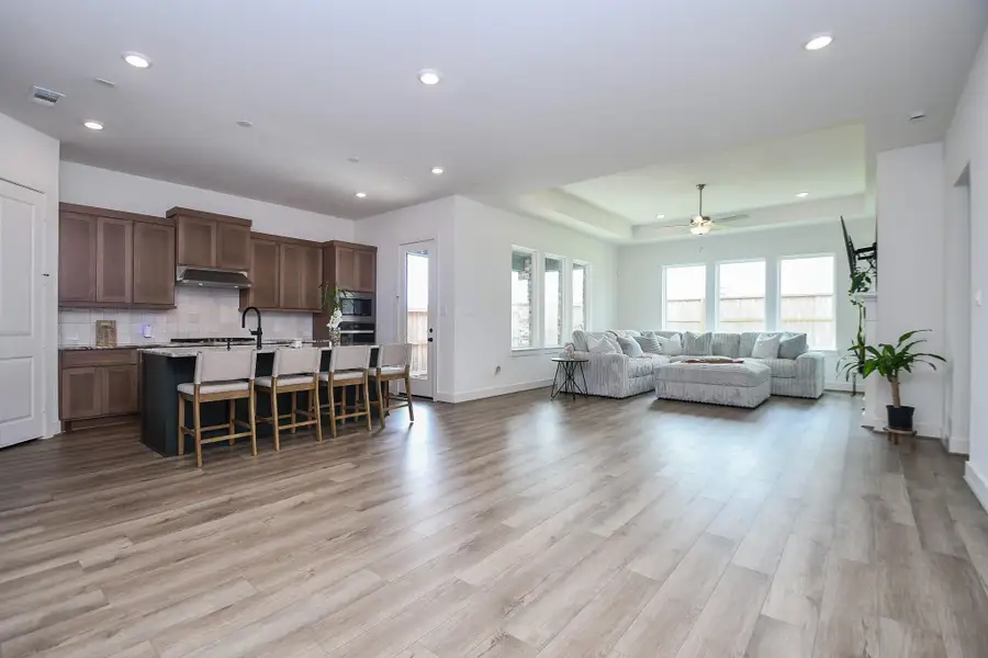 Image 4 of a home in . Image 4 of a home in .