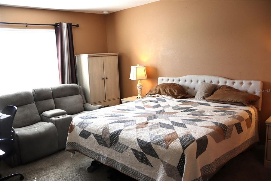 Furnished interior view inside a new home in , Winter Haven (Image 10).