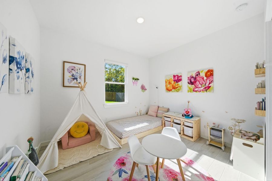 Another secondary bedrooms