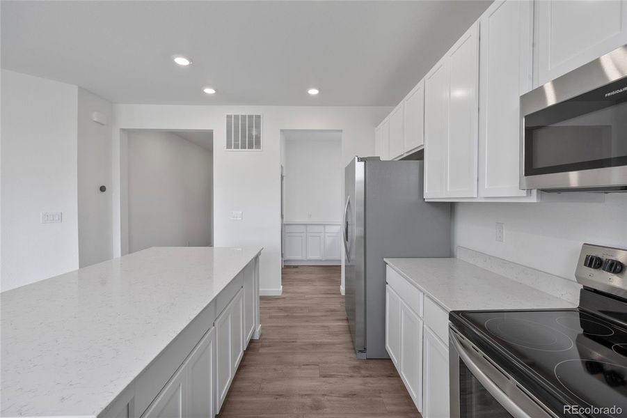 Spacious, unfurnished interior of a new home in , Elizabeth (Image 30).