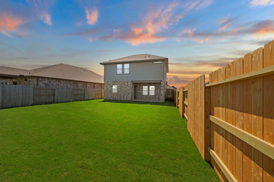 Exterior details and patio area of a home in Creekhaven, Rosharon (Image 22). Exterior details and patio area of a home in Creekhaven, Rosharon (Image 22).