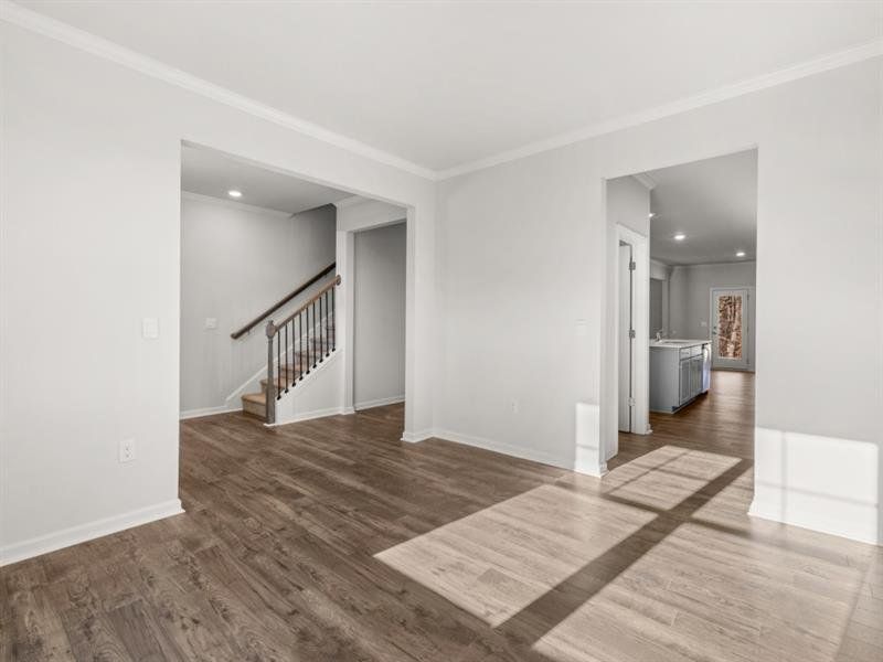 Spacious, unfurnished interior of a new home in Falcon Landing, Gainesville (Image 16).