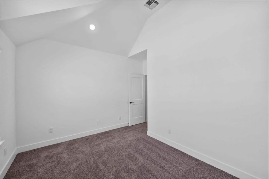 Spacious, unfurnished interior of a new home in Meridiana, Manvel (Image 26).