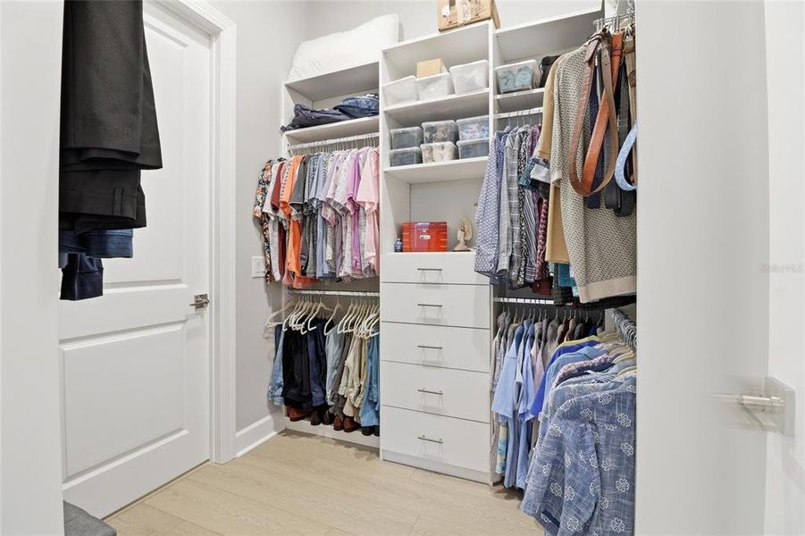 Furnished interior view inside a new home in , Lakewood Ranch (Image 34).