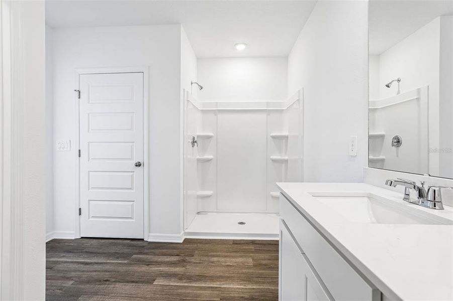 Furnished interior view inside a new home in Avalon Park Tavares, Tavares (Image 13).