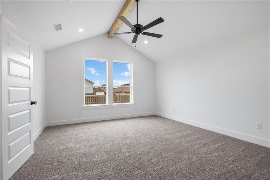 Spacious, unfurnished interior of a new home in , Lindale (Image 28).