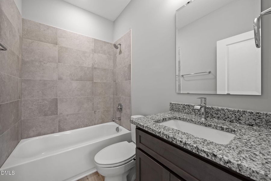 42-web-or-mls-IMG_1564 42-web-or-mls-IMG_1564