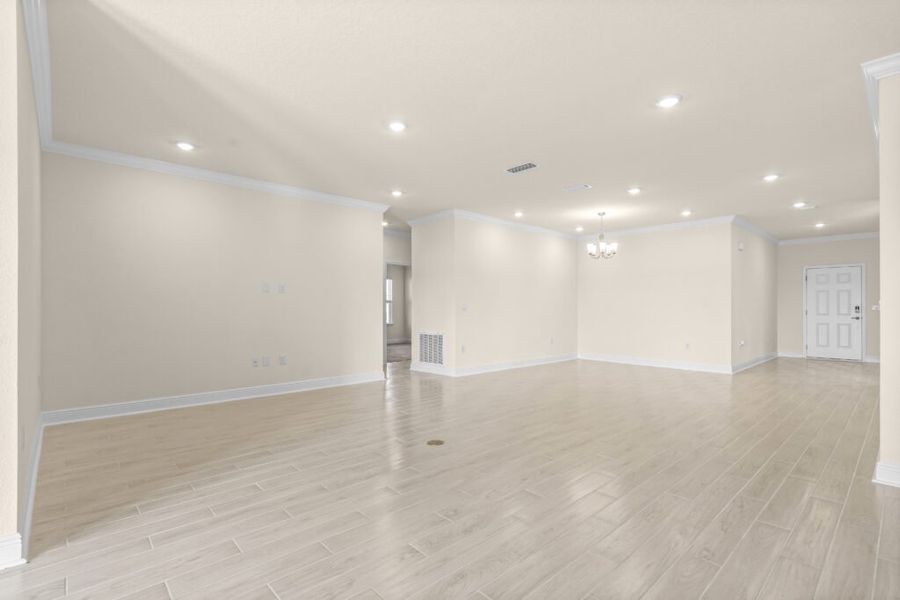 Spacious, unfurnished interior of a new home in Lake Merial, Panama City (Image 32).