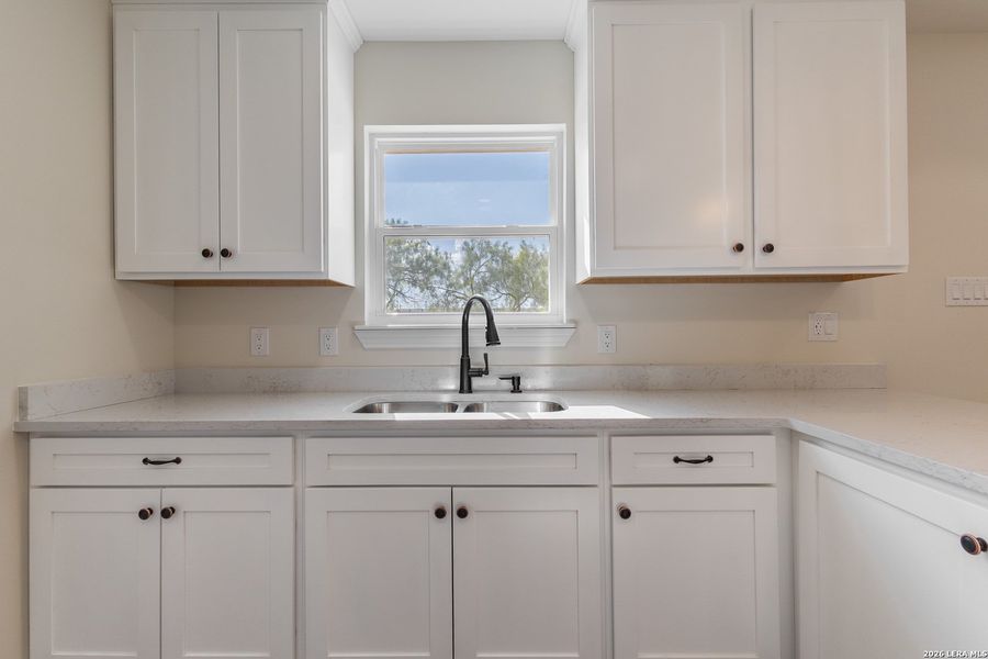 Close-up of interior finishes inside a home in , Eagle Pass (Image 9).