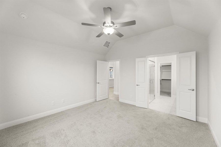 Representative unfurnished interior of a home built from the Campion by Pacesetter Homes in La Terra at Uptown Celina, Celina (Image 31).