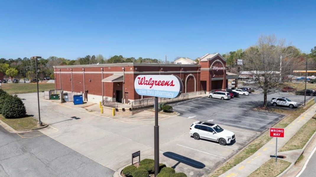 Front exterior of a new home in Haven Abbey, Cumming, GA, highlighting curb appeal (Image 36).