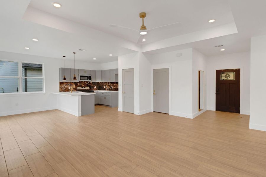 Welcome to this new construction home! This home has never been lived in.