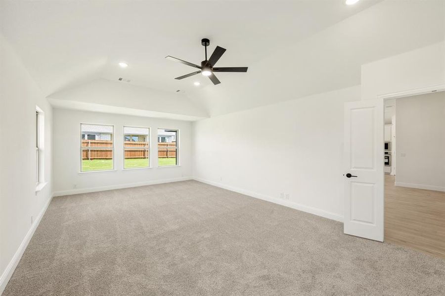 Spacious, unfurnished interior of a new home in Trees Farm, DeSoto (Image 32). Spacious, unfurnished interior of a new home in Trees Farm, DeSoto (Image 32).