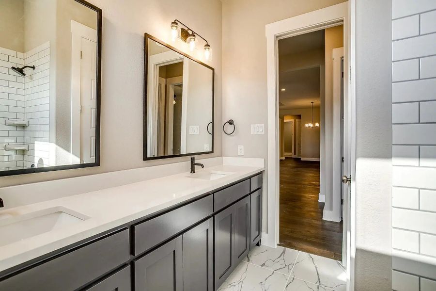 Representative furnished interior of a home built from the The Colin by Elmwood Custom Homes in Aledo Heights, Aledo (Image 22).