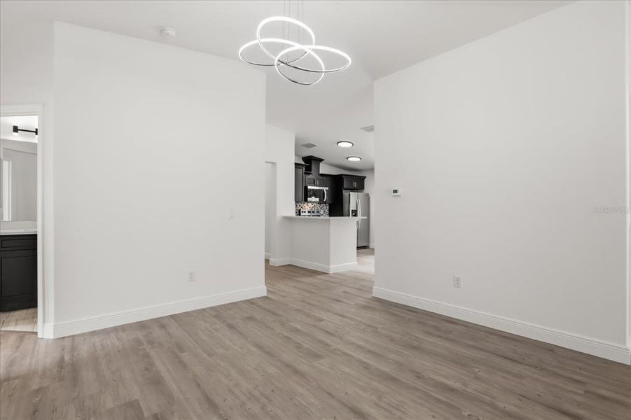 Spacious, unfurnished interior of a new home in , Leesburg (Image 18).