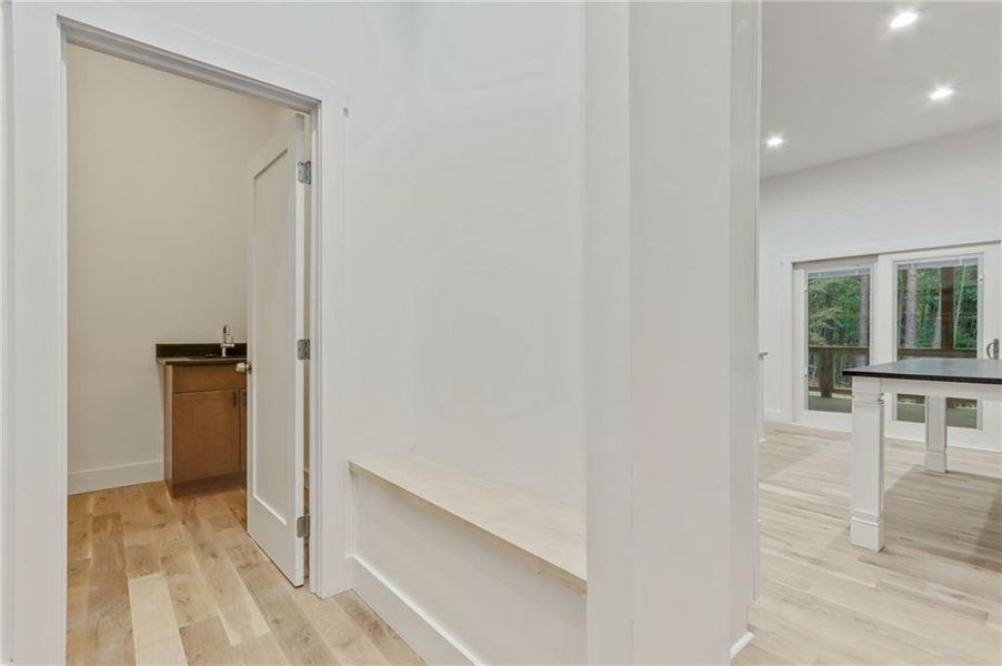Spacious, unfurnished interior of a new home in , Waleska (Image 24).