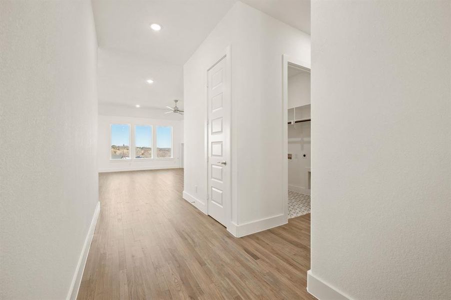 Spacious, unfurnished interior of a new home in Rocky Top Ranch, Reno (Image 17).