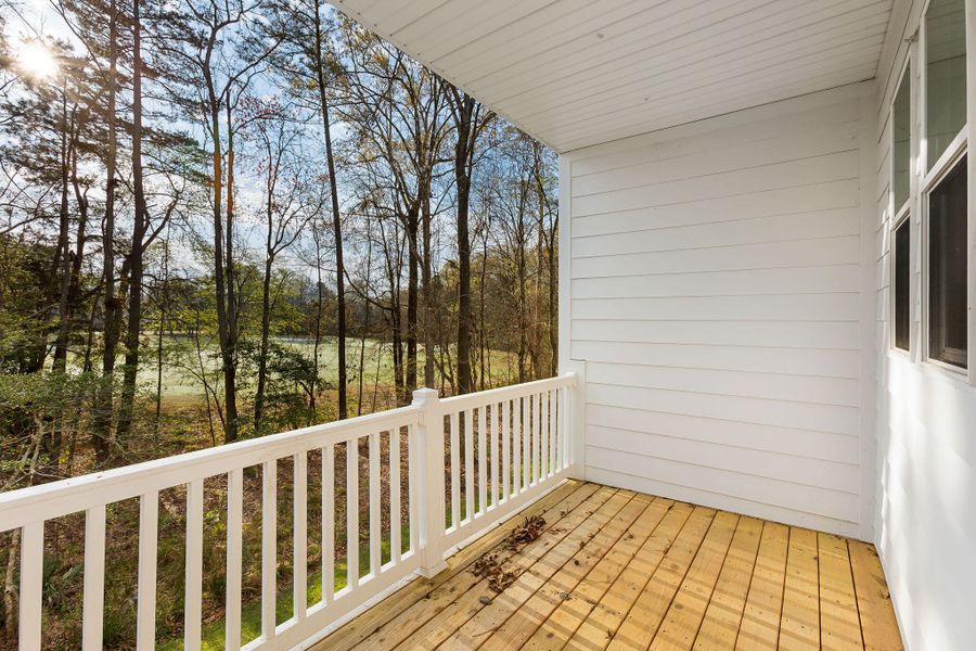 Exterior details and patio area of a home in , Summerville (Image 3).