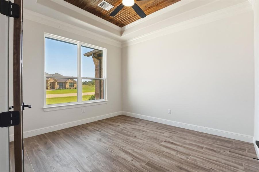 Spacious, unfurnished interior of a new home in , Glen Rose (Image 26). Spacious, unfurnished interior of a new home in , Glen Rose (Image 26).