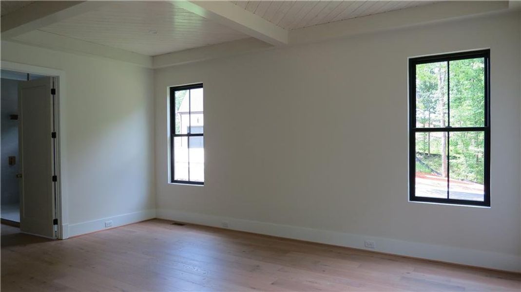 Spacious, unfurnished interior of a new home in , Acworth (Image 18).
