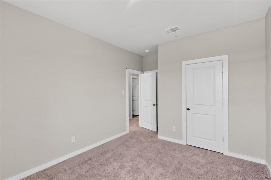 Spacious, unfurnished interior of a new home in Solterra Texas, Mesquite (Image 34).