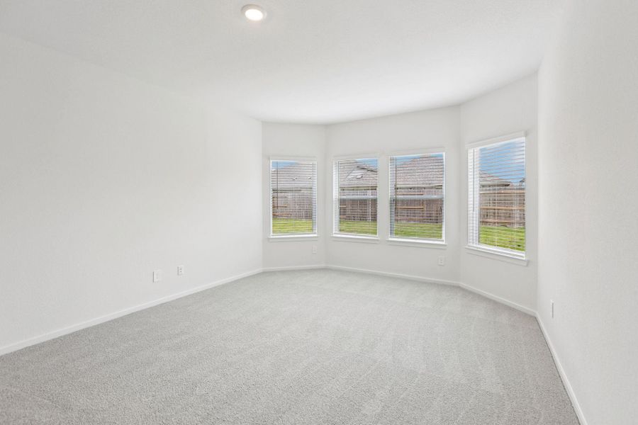 Spacious, unfurnished interior of a new home in Southwinds, Baytown (Image 25). Spacious, unfurnished interior of a new home in Southwinds, Baytown (Image 25).