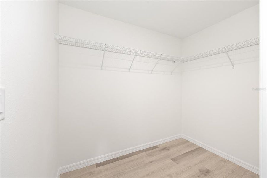 Spacious, unfurnished interior of a new home in , Ocala (Image 90).