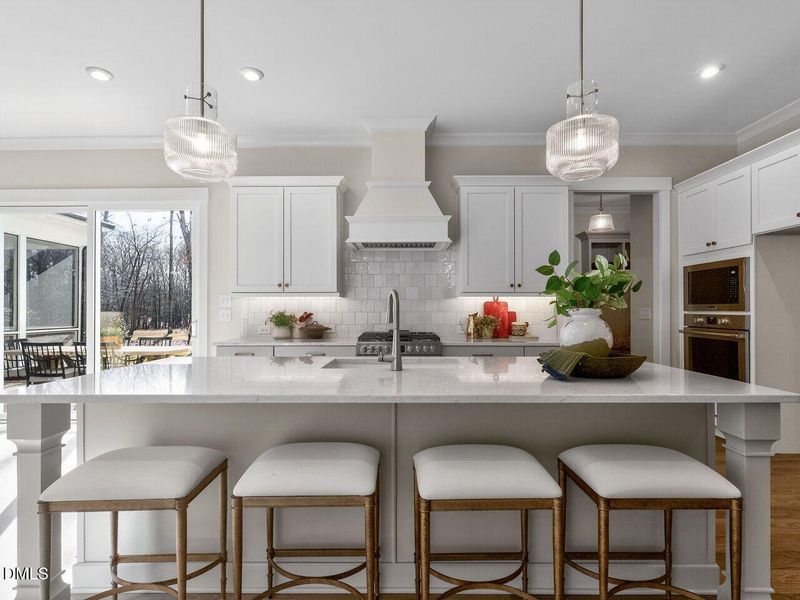 011-1280x960-kitchen