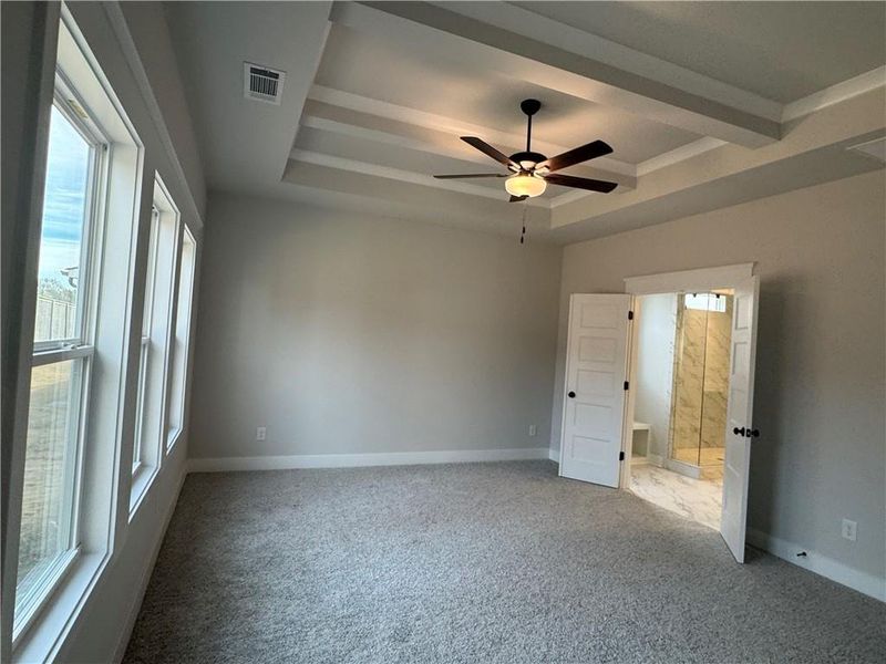 Spacious, unfurnished interior of a new home in Rosewood Lake Preserve, Hoschton (Image 20).