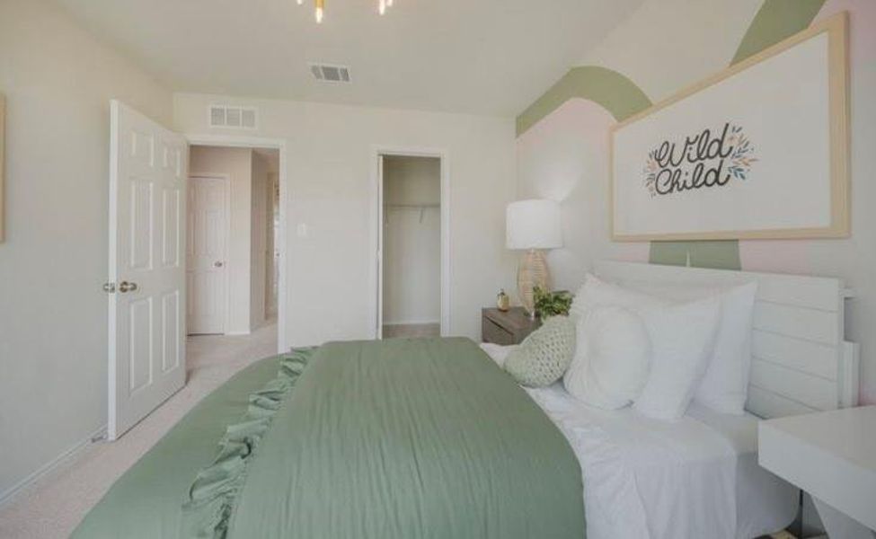 Furnished interior view inside a new home in The Pines At Seven Coves, Conroe (Image 15). Furnished interior view inside a new home in The Pines At Seven Coves, Conroe (Image 15).