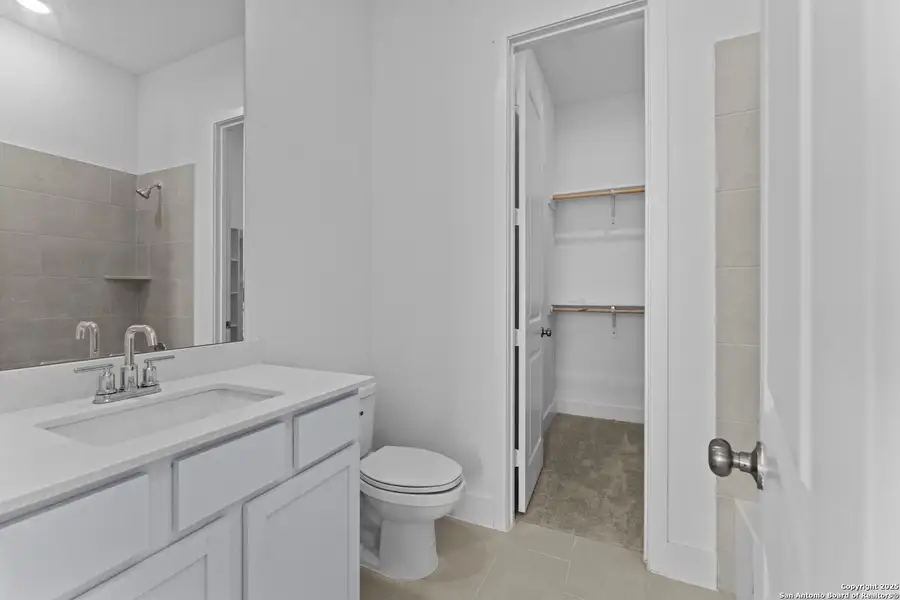 Furnished interior view inside a new home in , New Braunfels (Image 4).