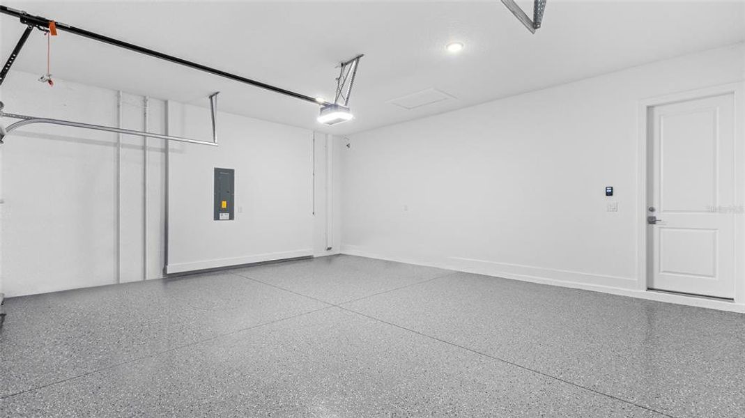 Spacious, unfurnished interior of a new home in Cresswind Lakewood Ranch, Lakewood Ranch (Image 30).