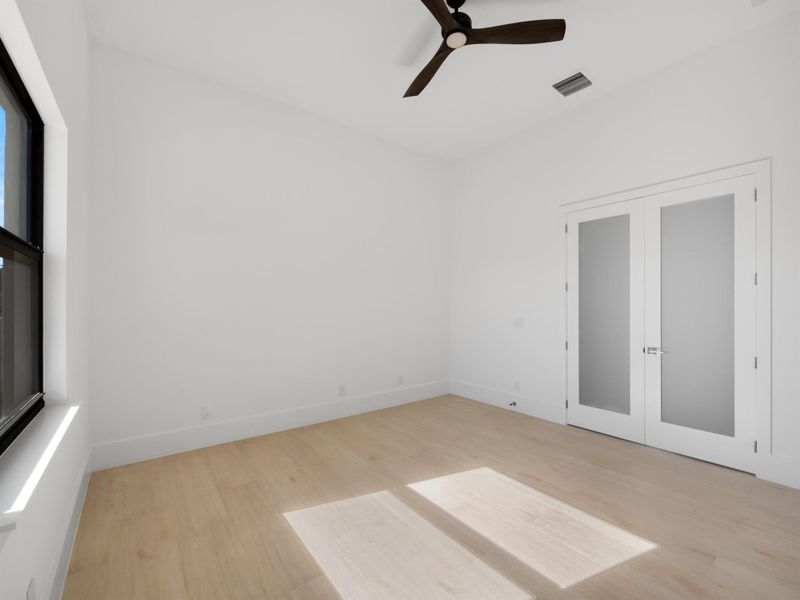 Spacious, unfurnished interior of a new home in , Port St. Lucie (Image 25).