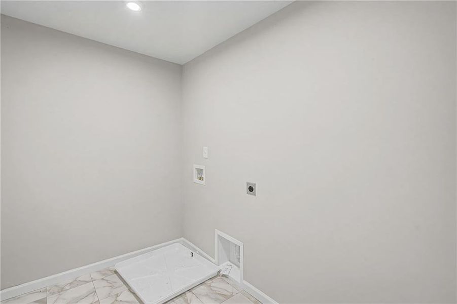 Spacious, unfurnished interior of a new home in Twin Lakes, Hoschton (Image 32). Spacious, unfurnished interior of a new home in Twin Lakes, Hoschton (Image 32).