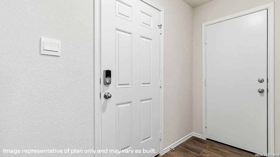 Spacious, unfurnished interior of a new home in Applewood, San Antonio (Image 22).