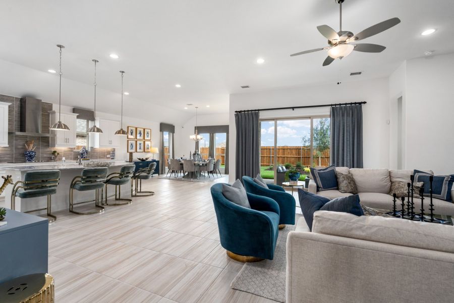Representative furnished interior of a home built from the Mason by UnionMain Homes in Edgewater, Fate (Image 11).
