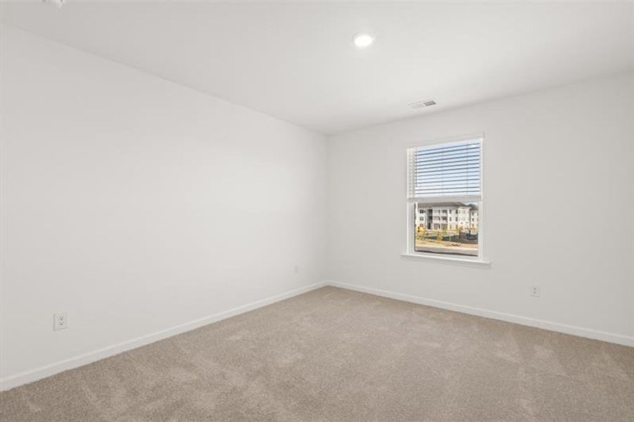 Spacious, unfurnished interior of a new home in , Bethlehem (Image 17).