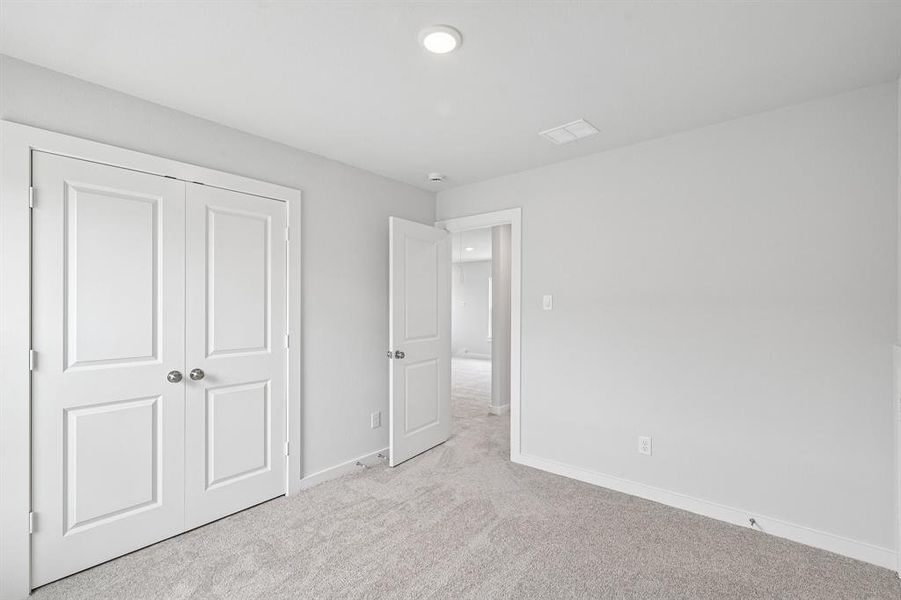 Spacious, unfurnished interior of a new home in Overland Grove, Forney (Image 19).