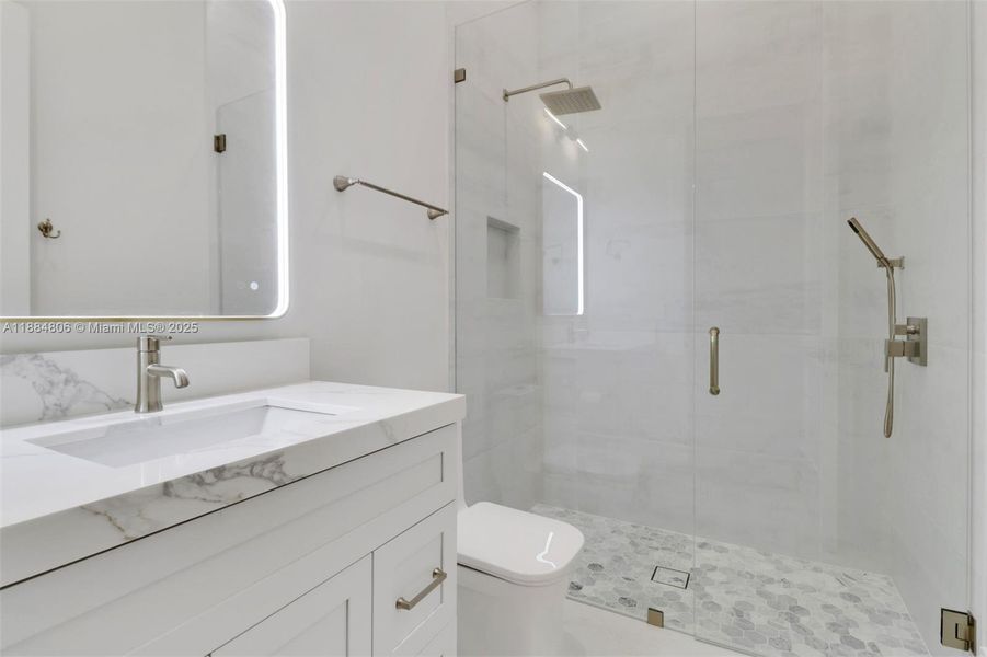 Image 40 of a home in .