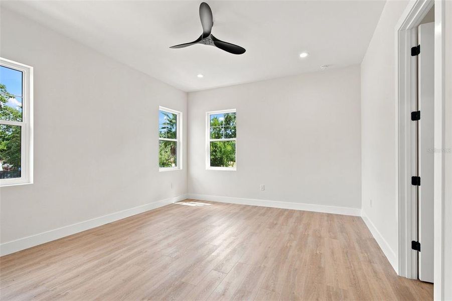 Spacious, unfurnished interior of a new home in , St. Petersburg (Image 82). Spacious, unfurnished interior of a new home in , St. Petersburg (Image 82).