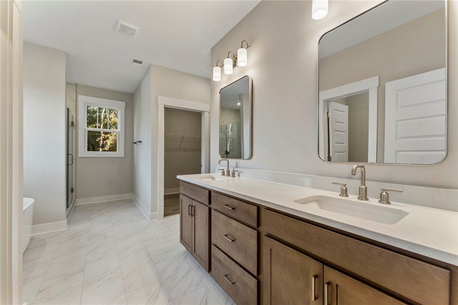 Furnished interior view inside a new home in Cross Creek Plantation, Seneca (Image 11).