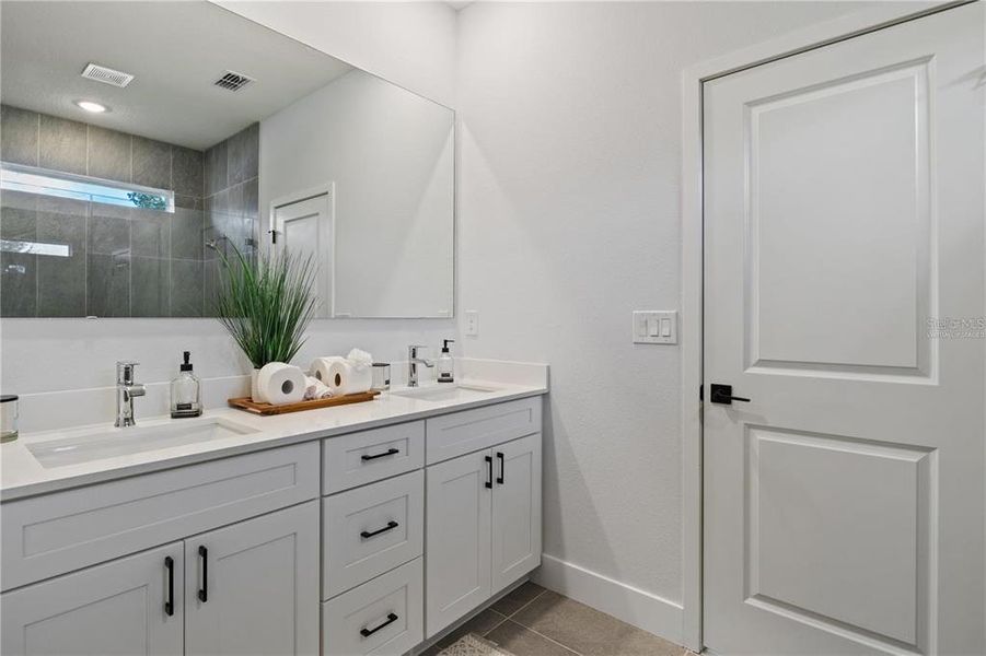 Furnished interior view inside a new home in , Ocala (Image 11).