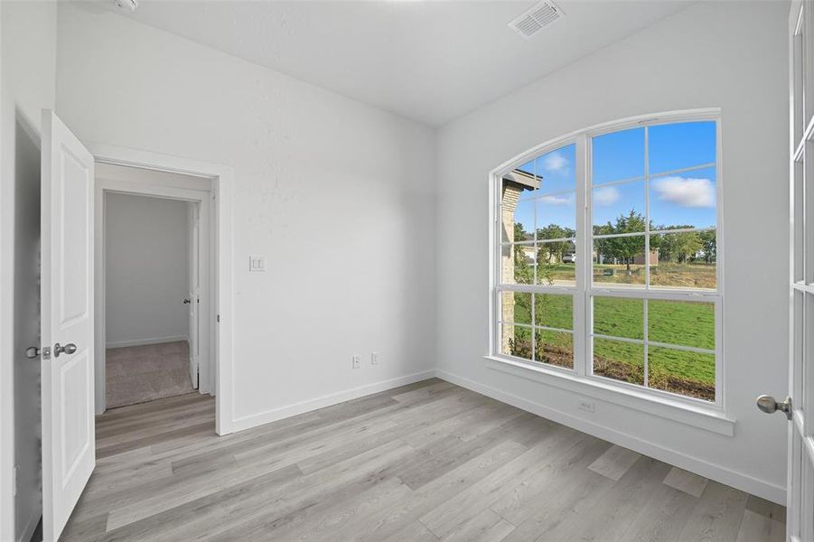 Spacious, unfurnished interior of a new home in Arbor Oaks, Boyd (Image 23). Spacious, unfurnished interior of a new home in Arbor Oaks, Boyd (Image 23).