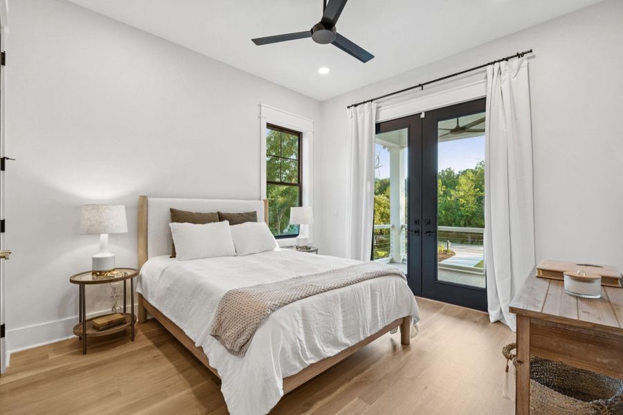 Furnished interior view inside a new home in , Awendaw (Image 36). Furnished interior view inside a new home in , Awendaw (Image 36).