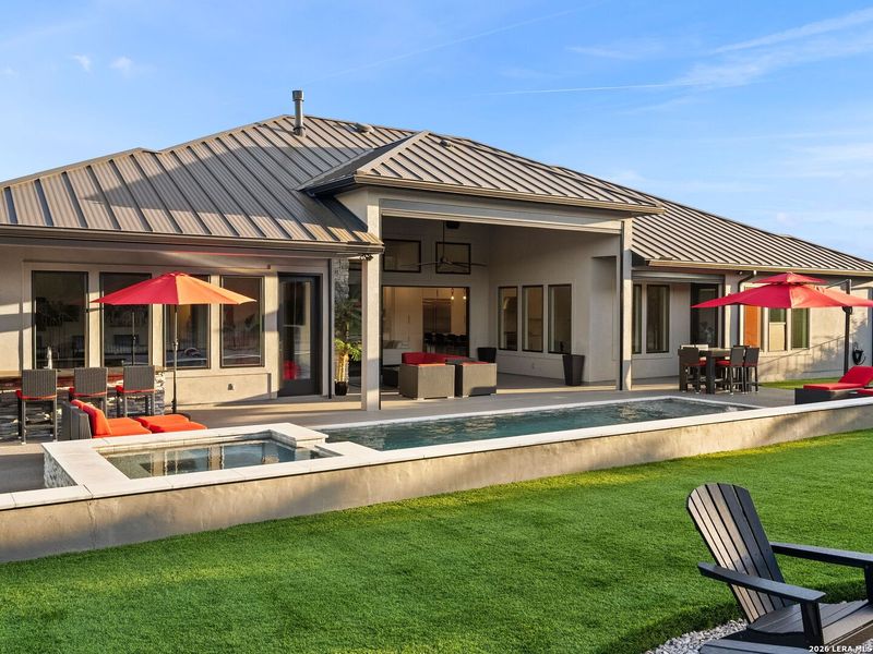 Exterior details and patio area of a home in , Canyon Lake (Image 4).