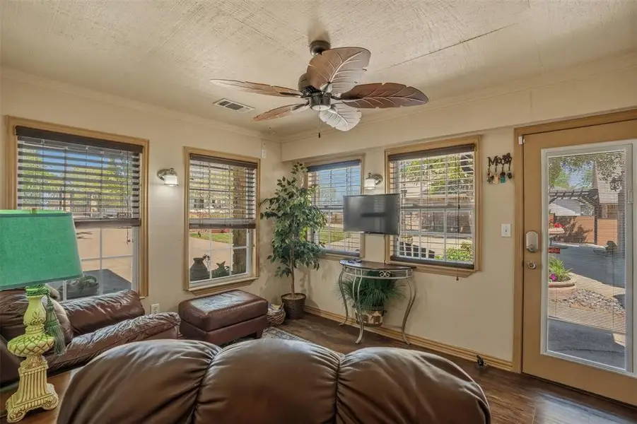 Furnished interior view inside a new home in , Weatherford (Image 11).