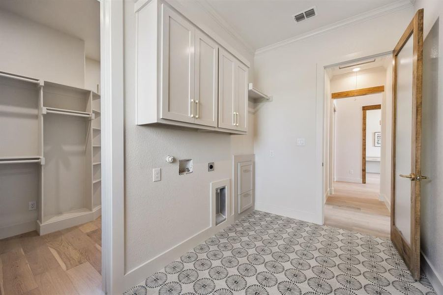 Image 38 of a home in .