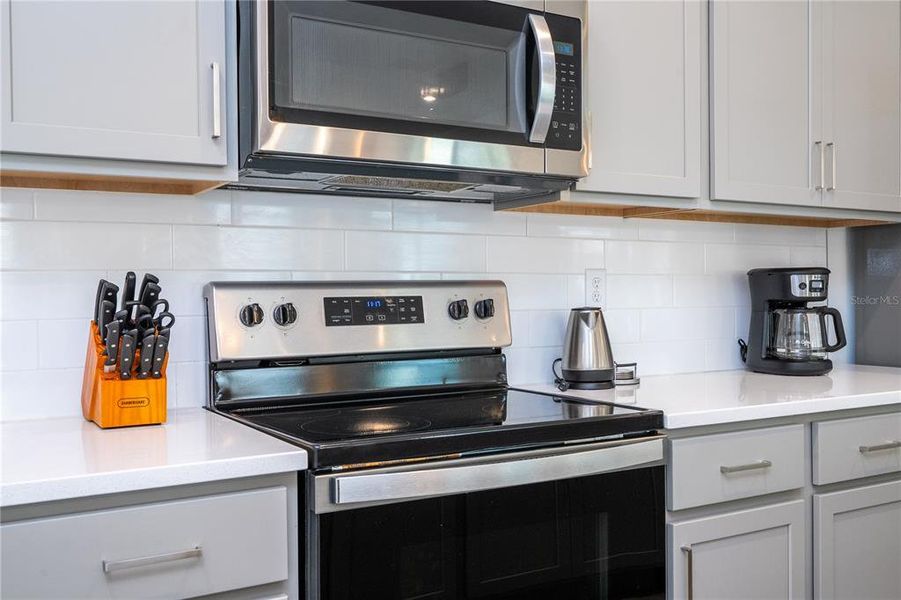 Furnished interior view inside a new home in , Kissimmee (Image 51).