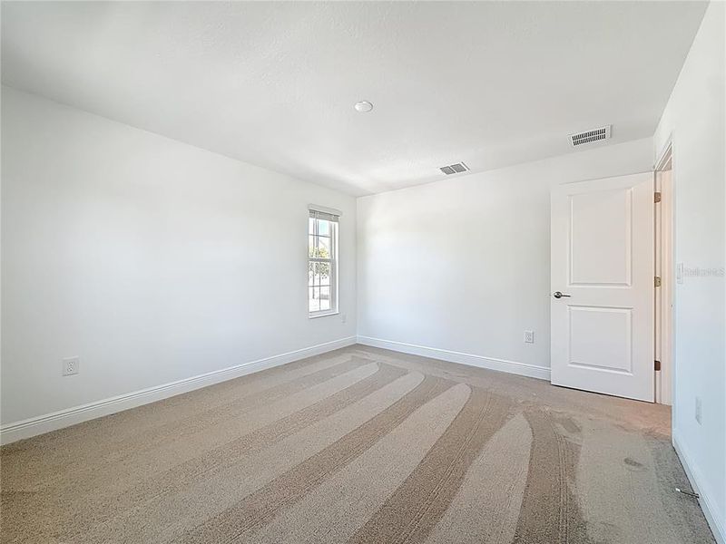 Spacious, unfurnished interior of a new home in , St. Petersburg (Image 49).