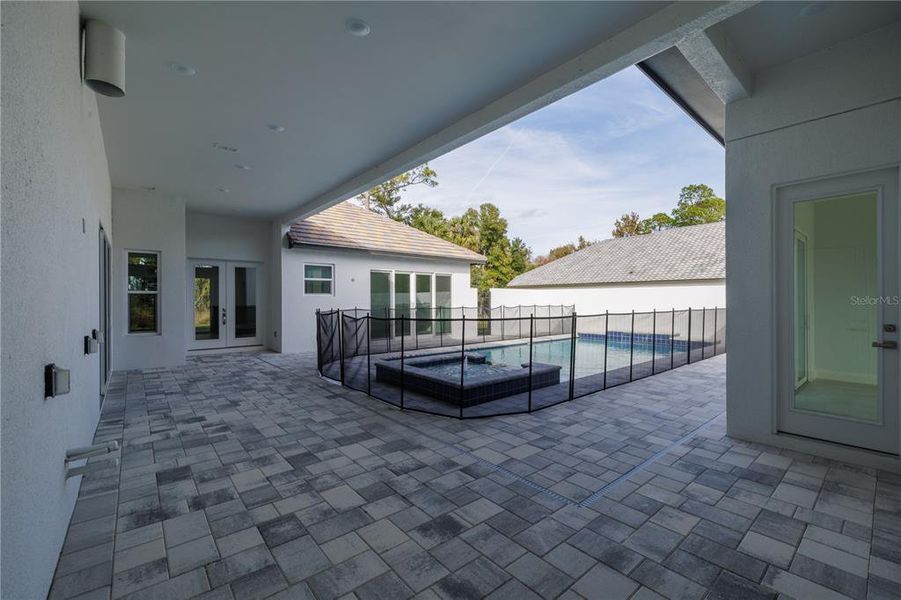 Exterior details and patio area of a home in Toscana, Palm Coast (Image 24).